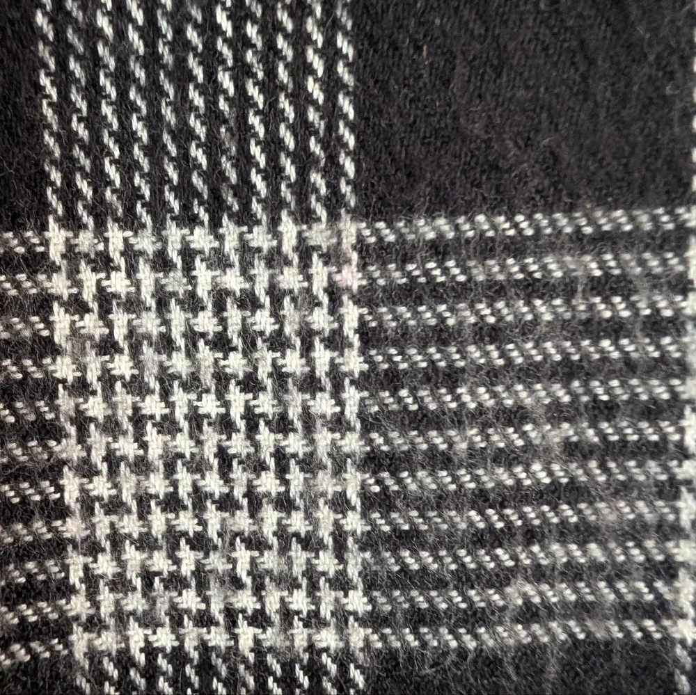 AUTHENTIC Christian Dior Monsieur Soft Cashmaire Plaid Scarf